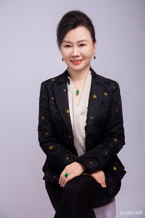 金旺男人配水旺女人_八字金旺的女人配什么男人_八字金旺的女人婚姻好