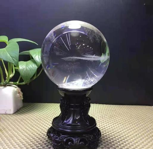 水晶耳垂占卜_占卜水晶石的解说_hydromancy占卜过程