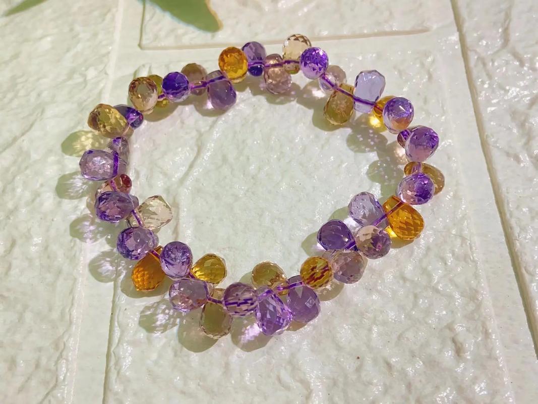 水晶灵摆占卜_水晶手串五行属性_水晶手串如何选择