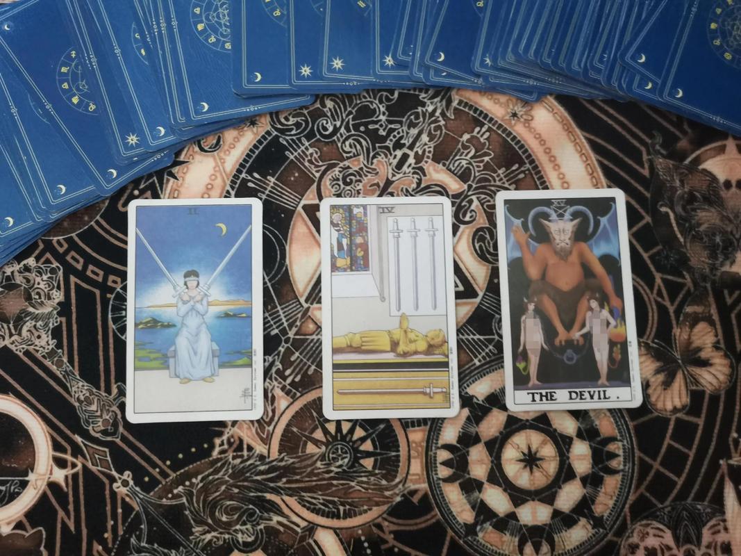 很不错:塔罗牌占卜爱情：选一张牌，测试2019年你能追到你喜欢的人吗？