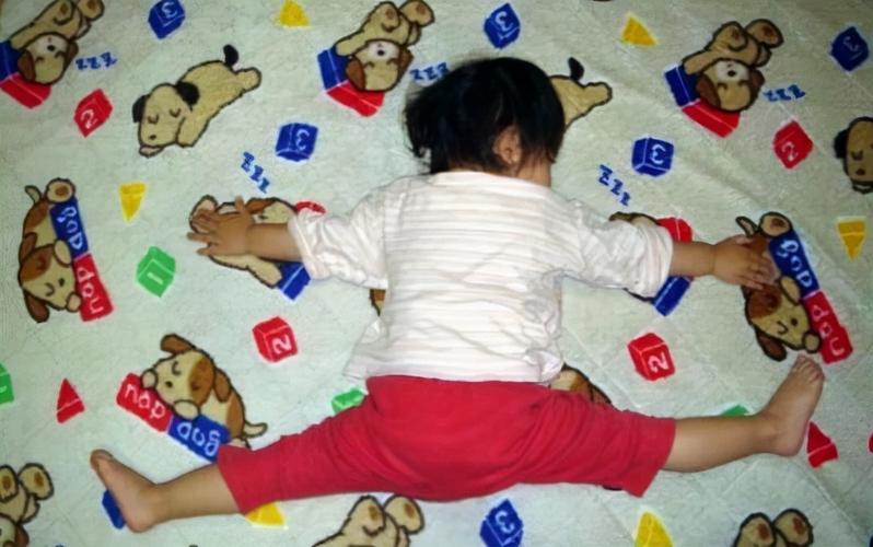 梦见被子用盖一床被子_梦见被子交好运_梦见自己追小孩跑