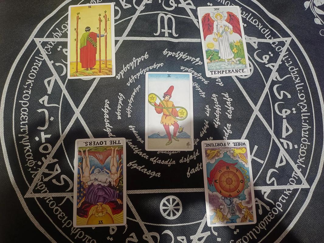 用塔罗牌占卜事业_金牛座爱情运_金牛座桃花运