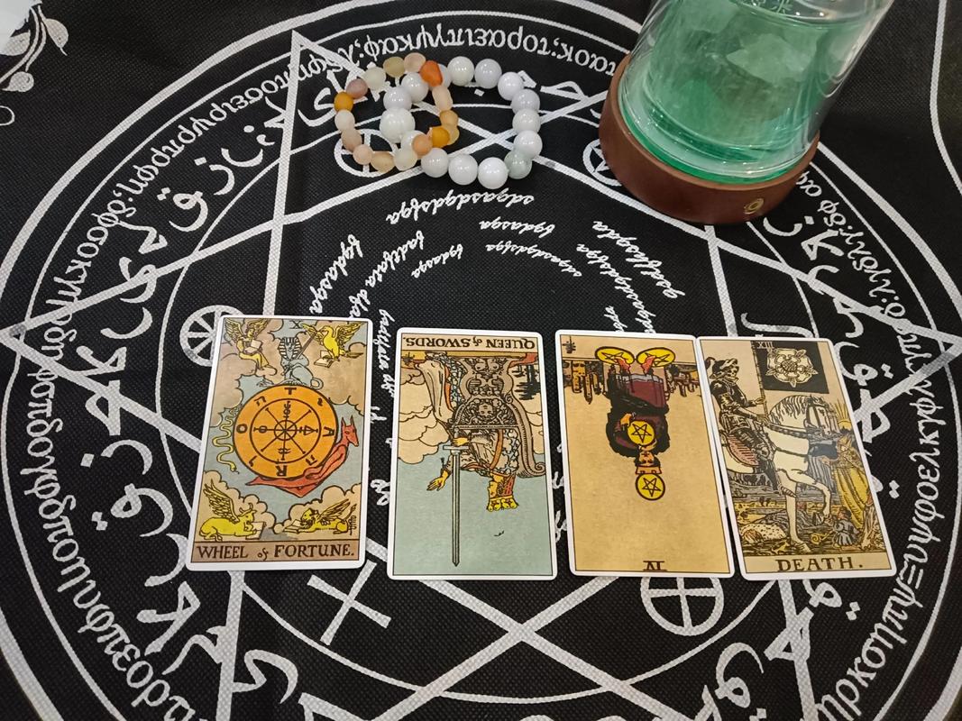 塔罗牌异地恋感情分析_塔罗牌感情危机解决方法_塔罗牌测试婚姻离婚