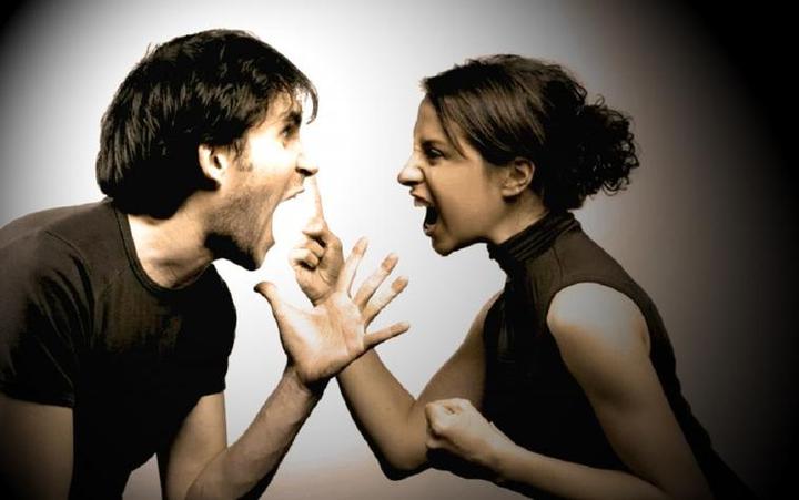 梦见自己很生气是什么意思_女人梦见跟女人吵架很生气预示_梦见跟女人吵架很生气