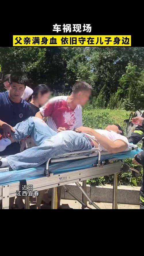 梦见喝血的预兆_梦见梦见车祸现场_梦见车祸的寓意