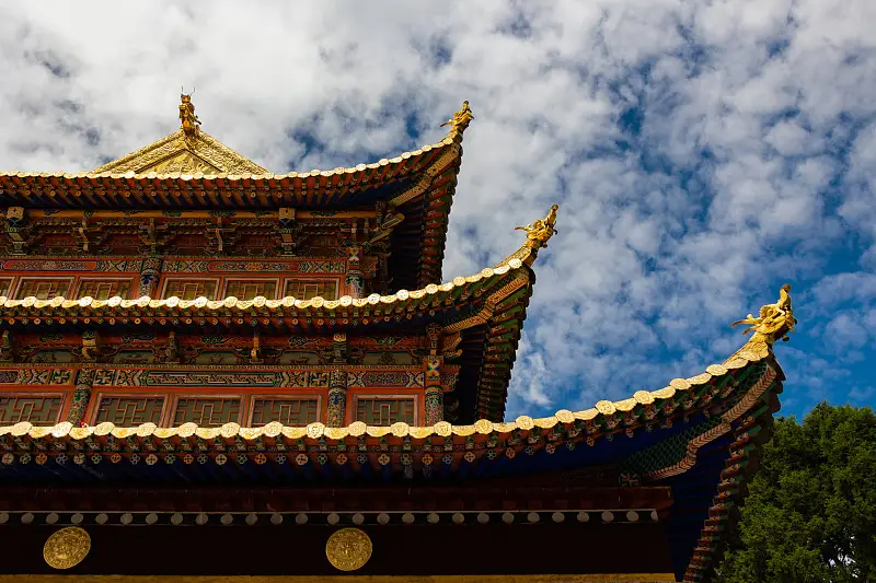富屋贫人命理分析_八字无财无官_八字无财星却大富
