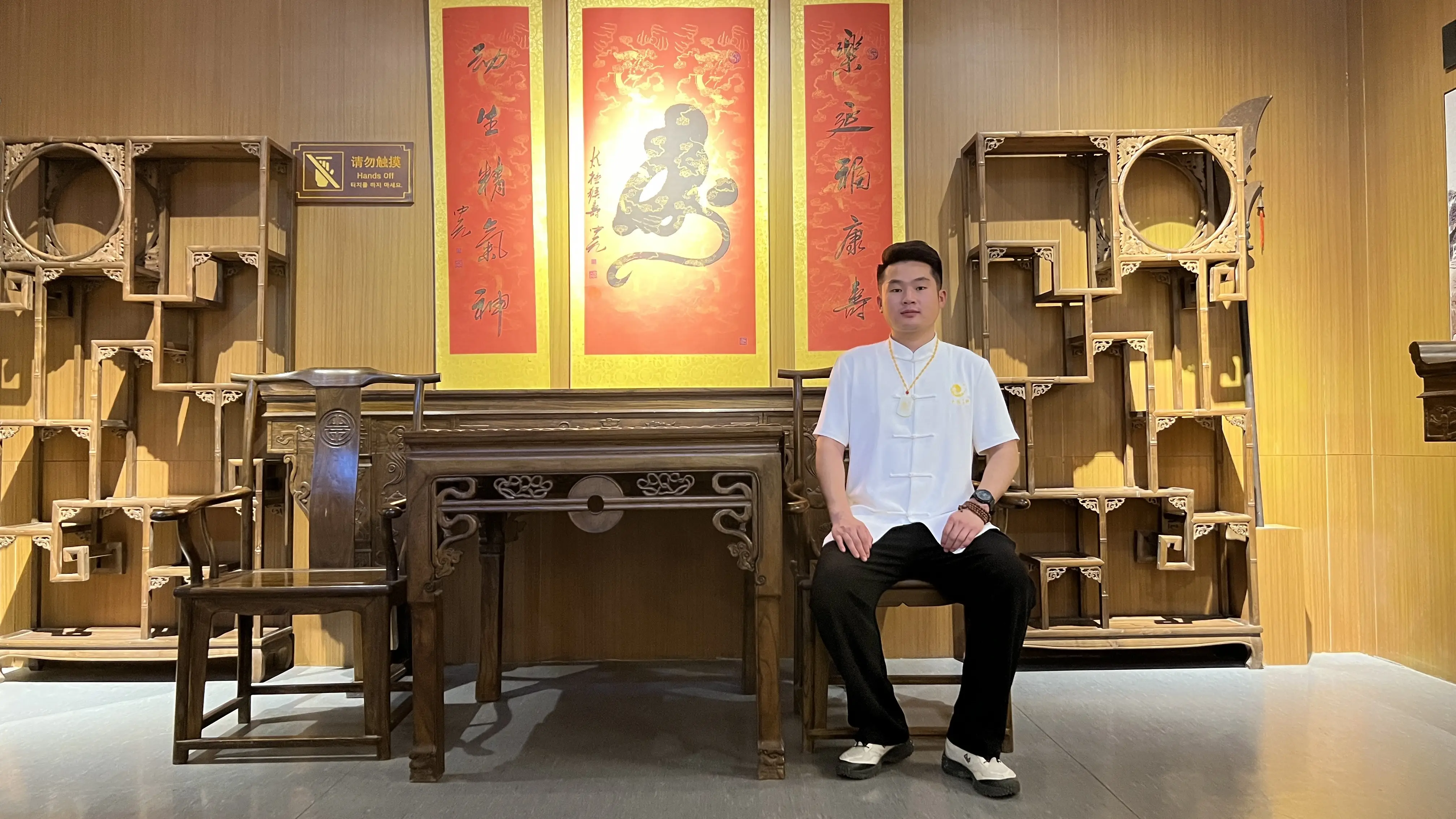 水晶球风水作用_水晶球挑选与摆放_水晶球占卜方法