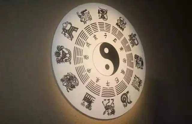 天干顺食格_地支拱夹格_八字地支四连珠格局